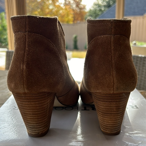 Report Marks Women’s Cognac Suede Ankle Boots Booties - Size 9 - Picture 4 of 9
